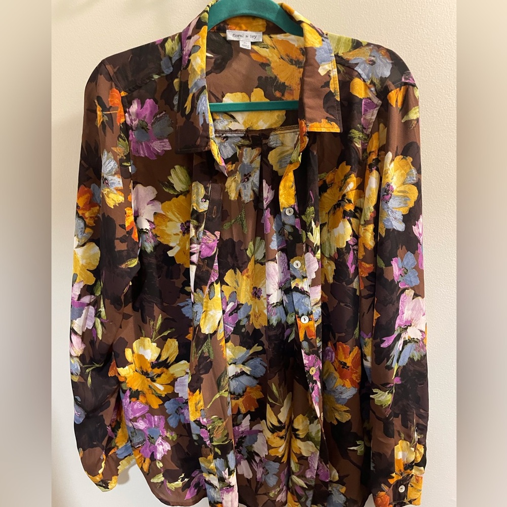 Vibrant Floral Button-Up Blouse size XL fall colors
